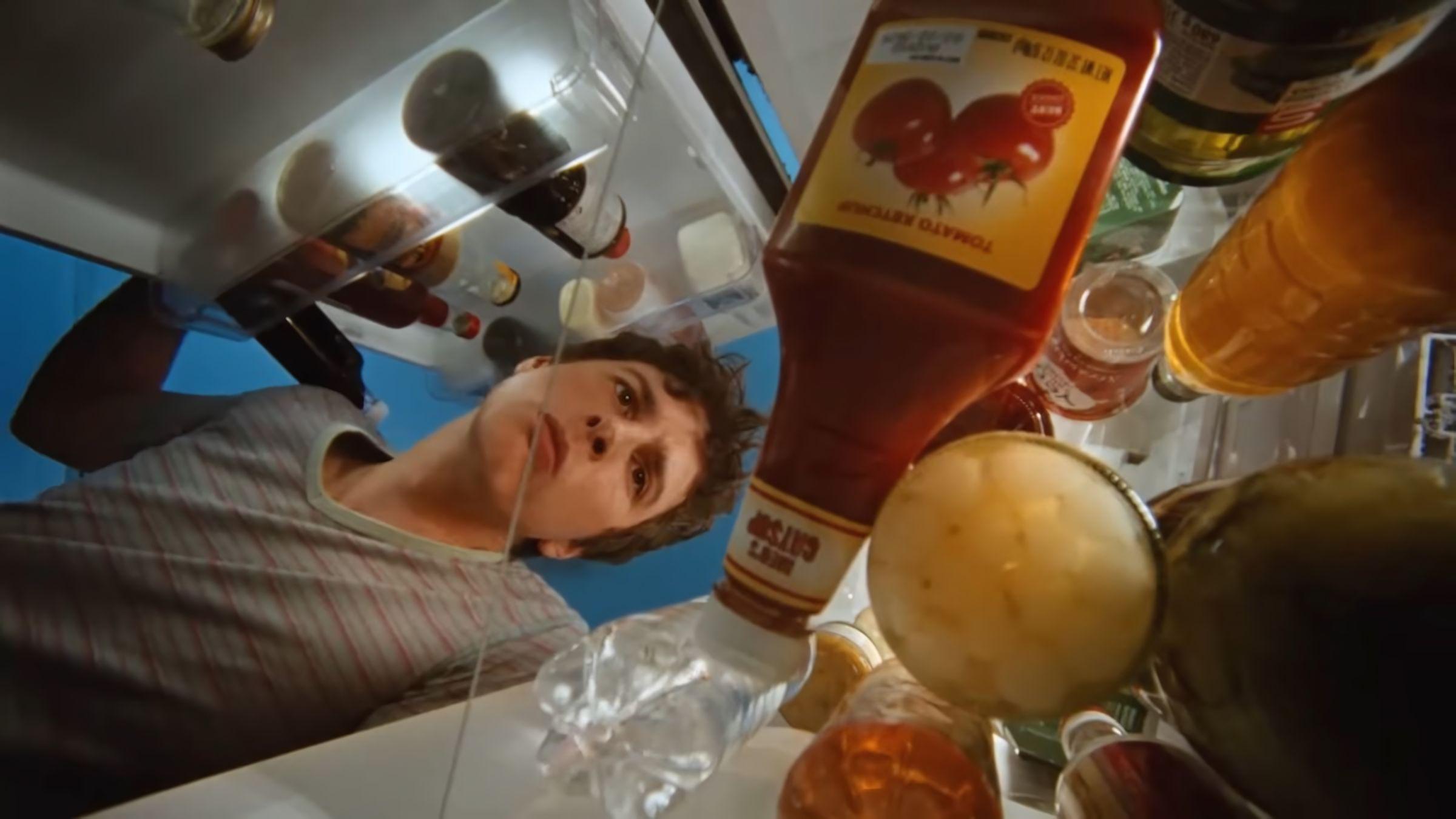 ما هي الأغذية التي يمنع تخزينها في الثلاجة؟