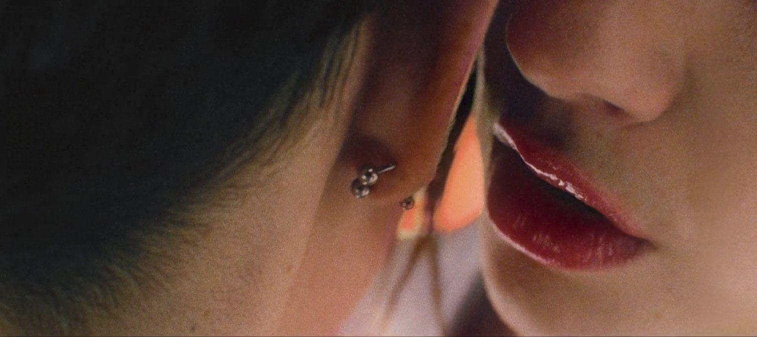 العلاقات السامة