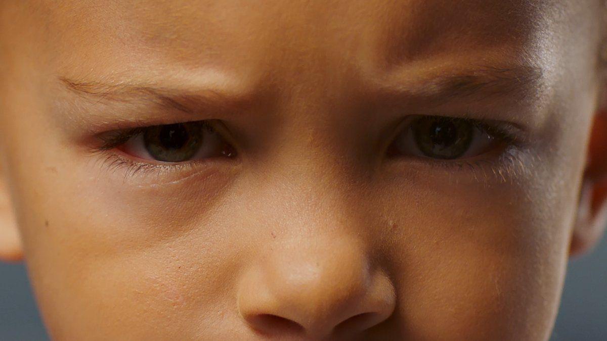 كيف تتعاملين مع نوبات الغضب لدى طفلك؟