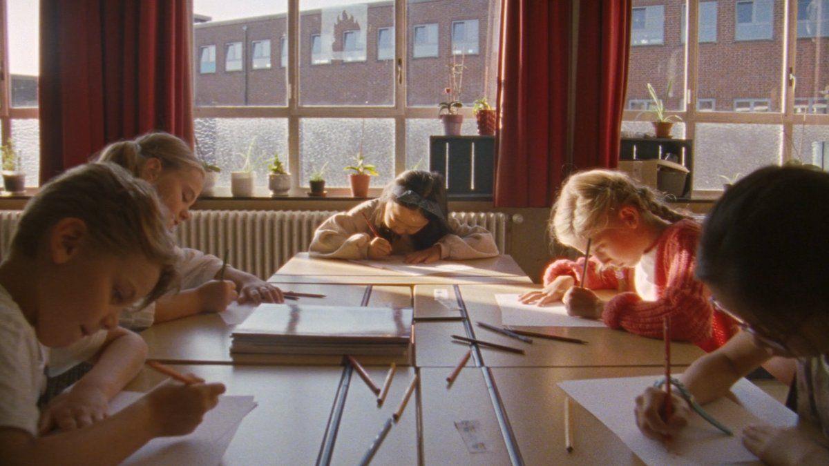 5 طرق تجعل طفلك مهتمًا بالدراسة